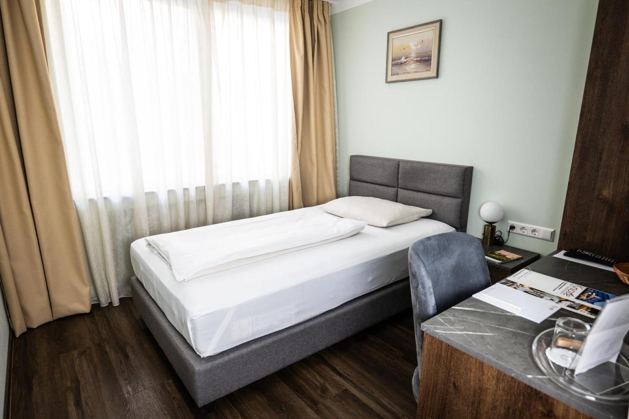 Hotel & Restaurant Knote Sindelfingen Bagian luar foto